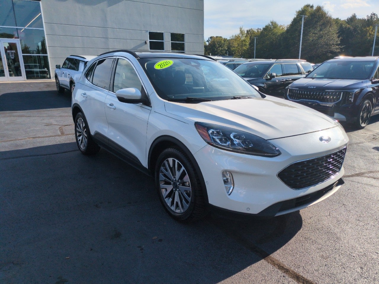 2020 Ford Escape Titanium Hybrid