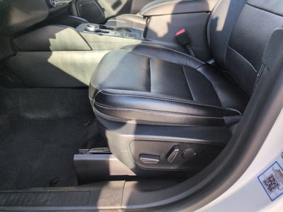 2020 Ford Escape Titanium Hybrid