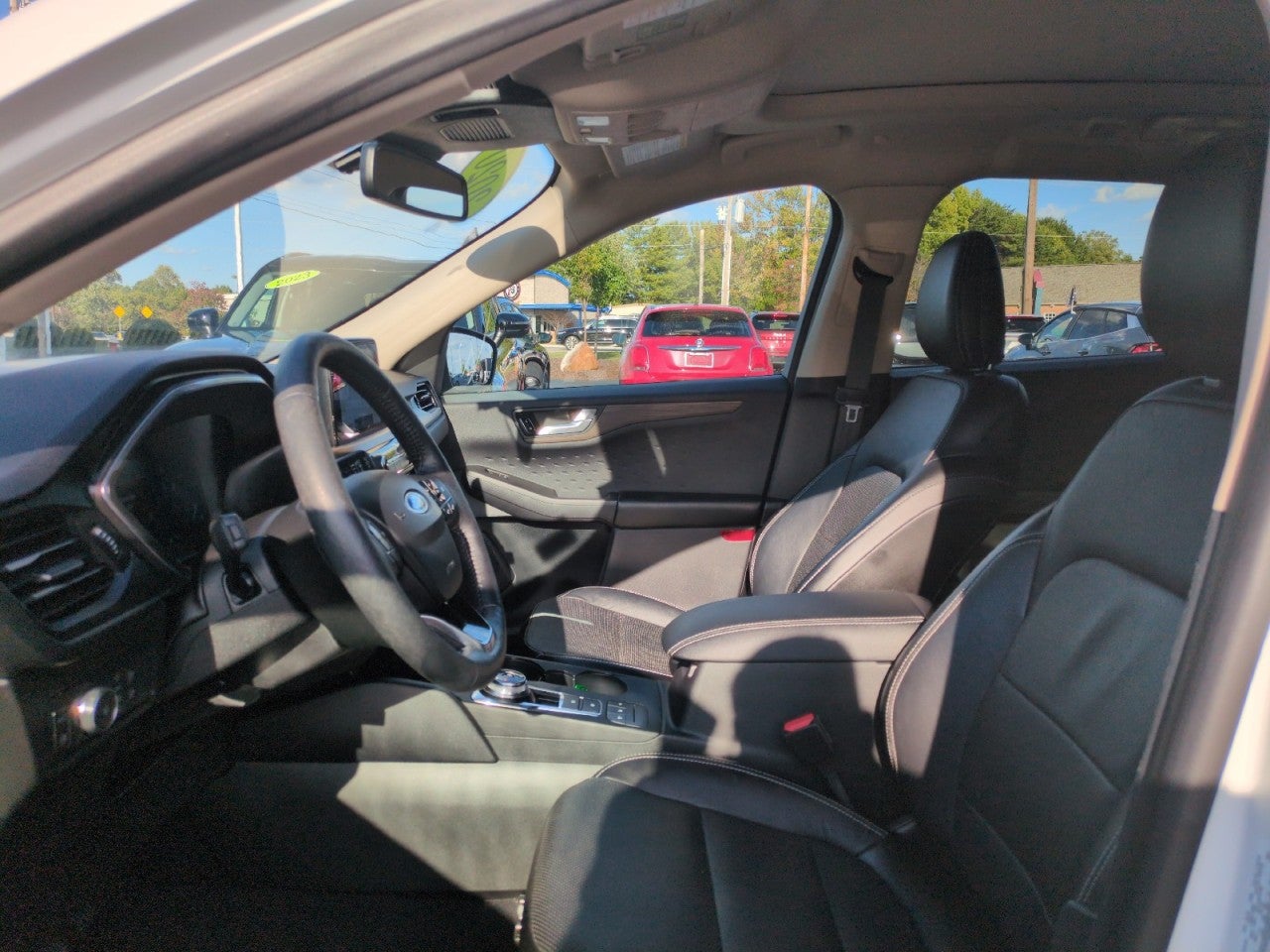 2020 Ford Escape Titanium Hybrid