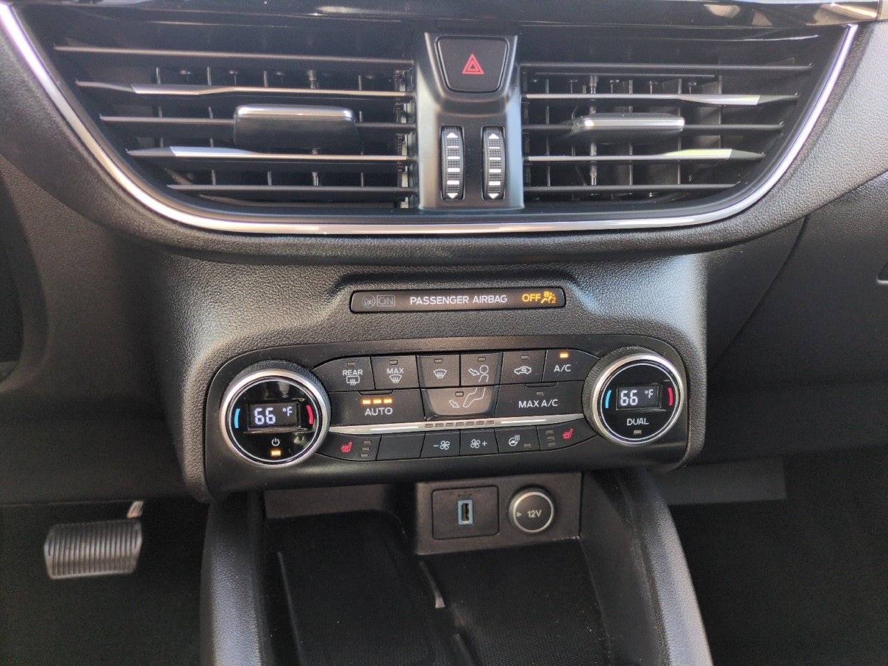 2020 Ford Escape Titanium Hybrid