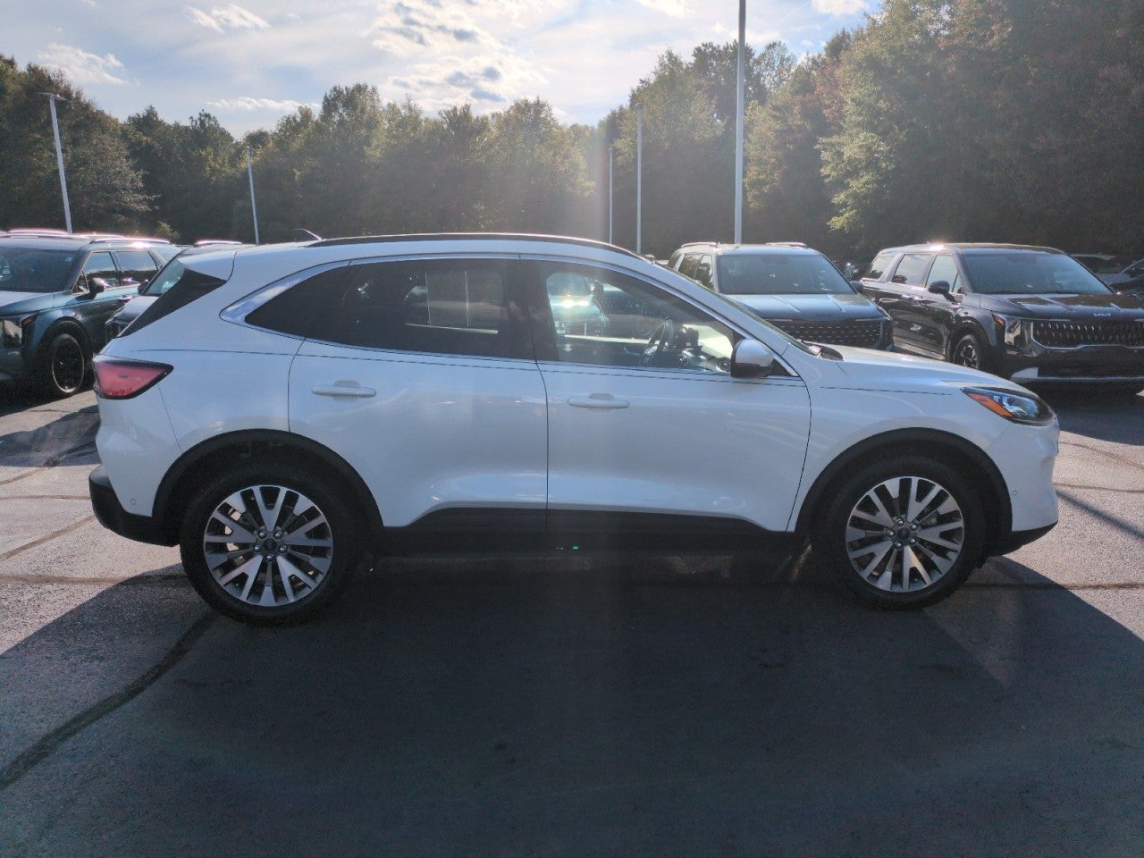 2020 Ford Escape Titanium Hybrid