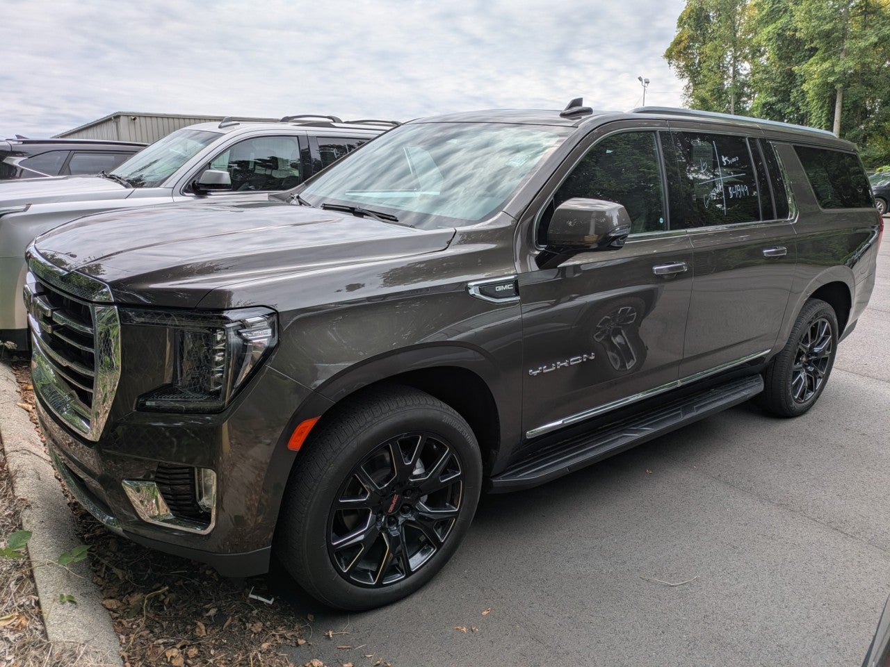 2021 GMC Yukon XL SLT