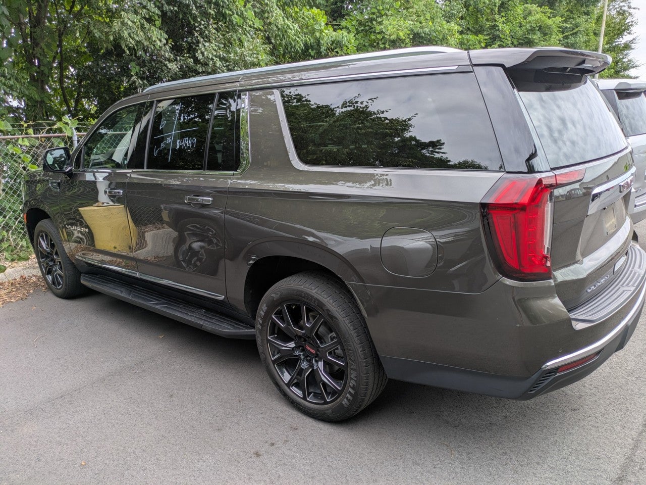2021 GMC Yukon XL SLT