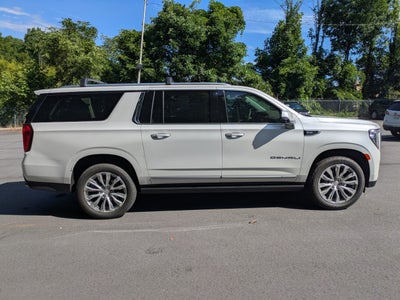 2022 GMC Yukon XL Denali