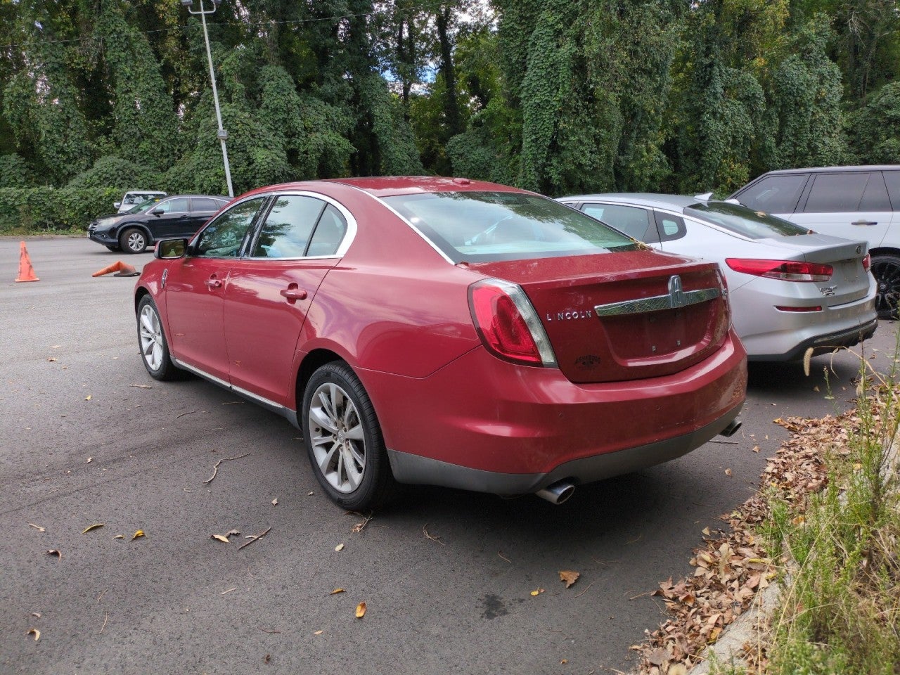 2009 Lincoln MKS 4dr Sdn FWD