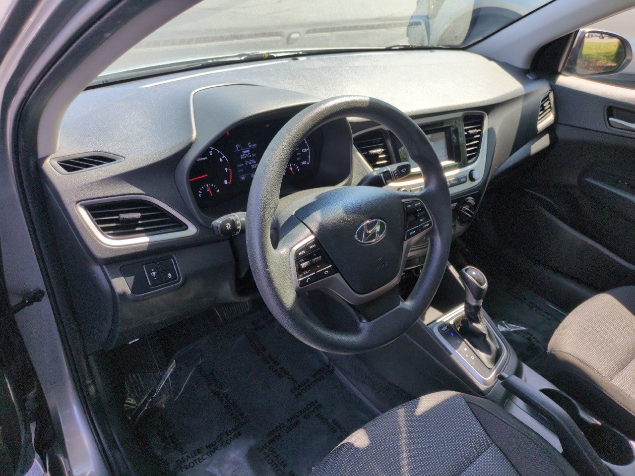 2022 Hyundai Accent SE