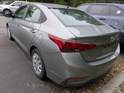 2022 Hyundai Accent SE