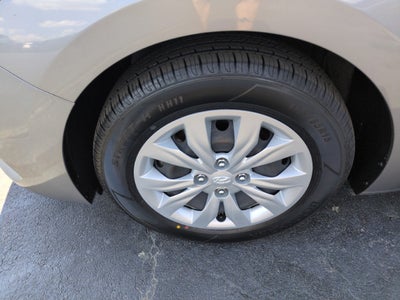2022 Hyundai Accent SE