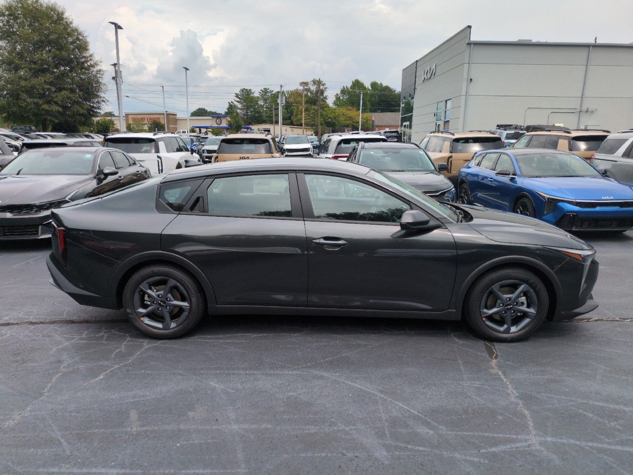 2026 Kia K4 LXS