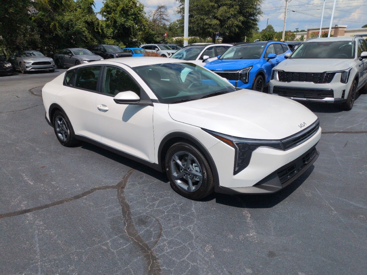 2026 Kia K4 LXS