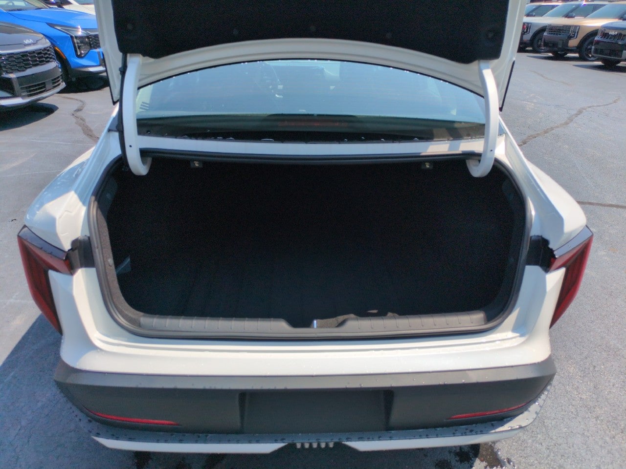 2026 Kia K4 LX