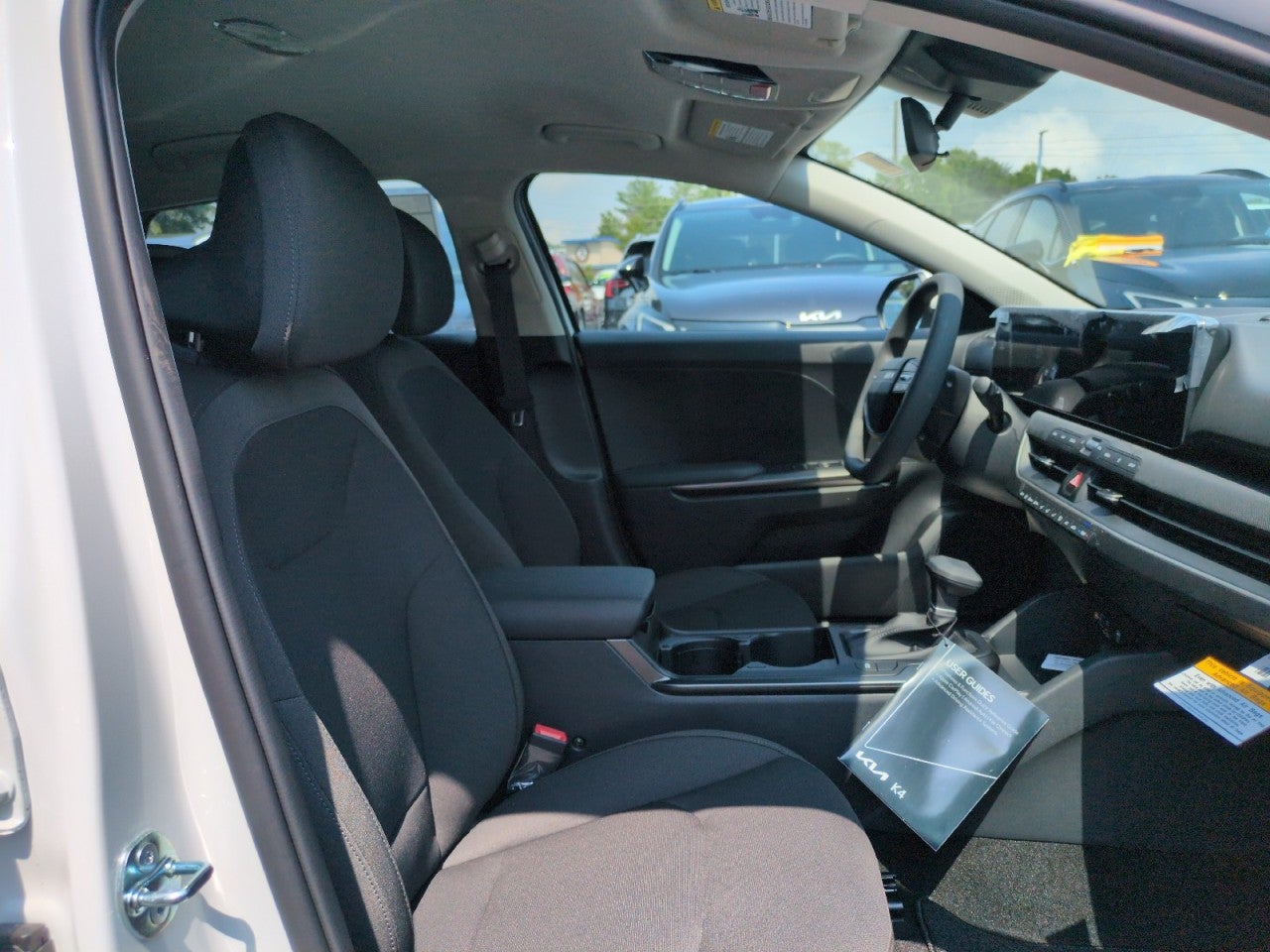 2026 Kia K4 LX