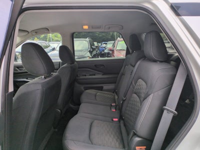 2023 Nissan Pathfinder S