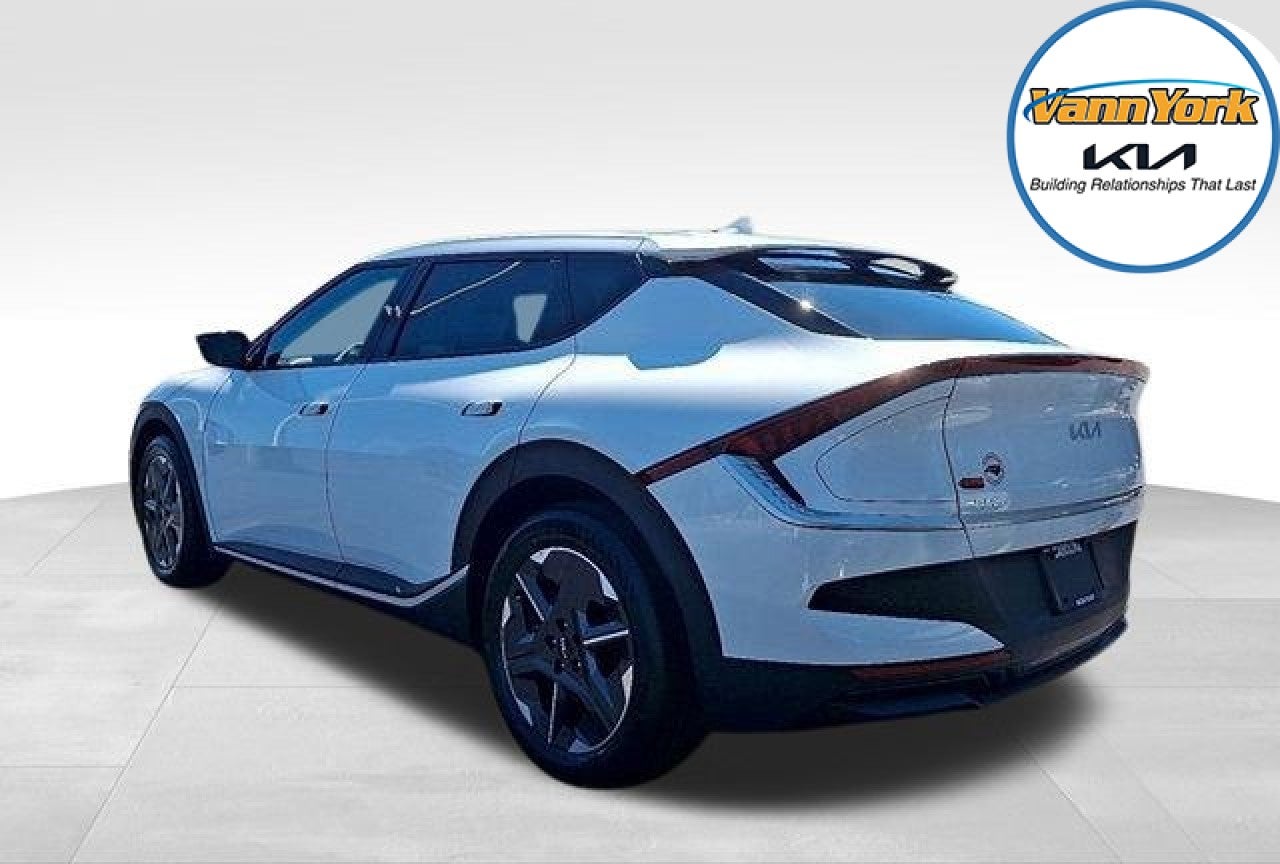 2025 Kia EV6 Light Long Range