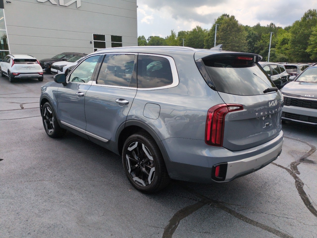 2023 Kia Telluride S