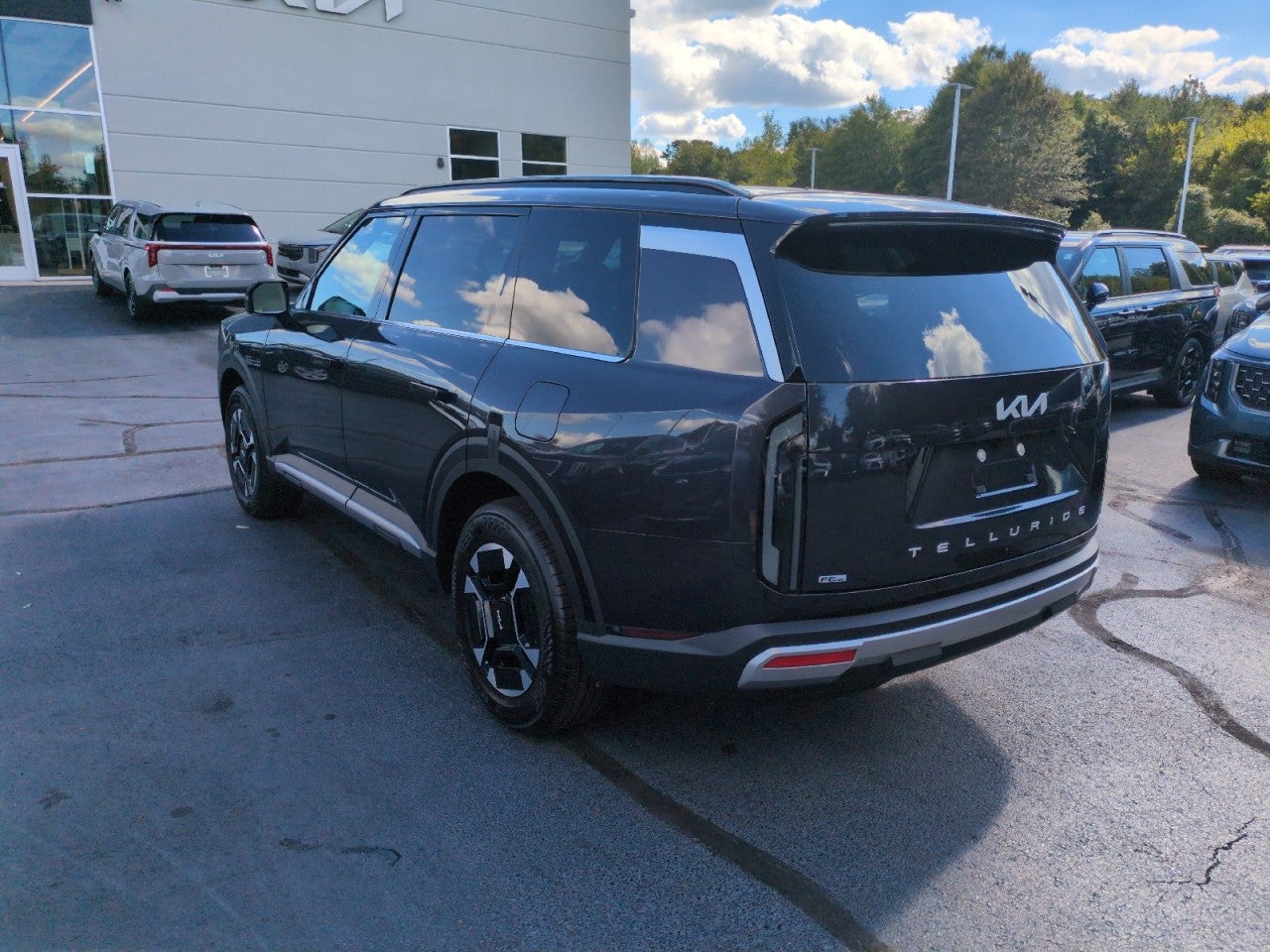 2027 Kia Telluride Hybrid EX