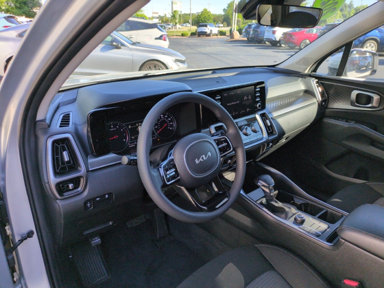 2022 Kia Sorento LX