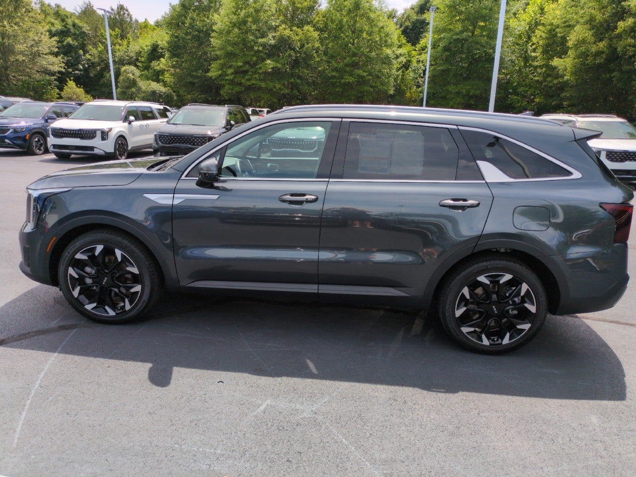 2025 Kia Sorento EX