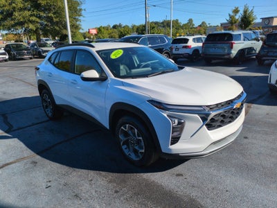 2025 Chevrolet Trax LT