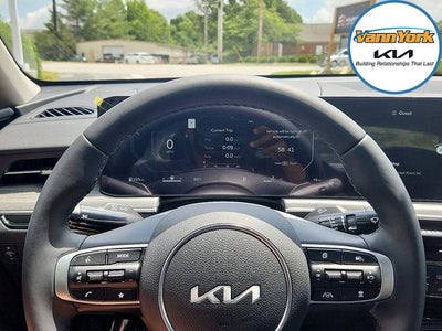 2025 Kia K5 EX