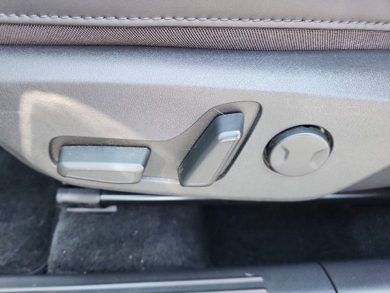 2024 Kia Niro EX