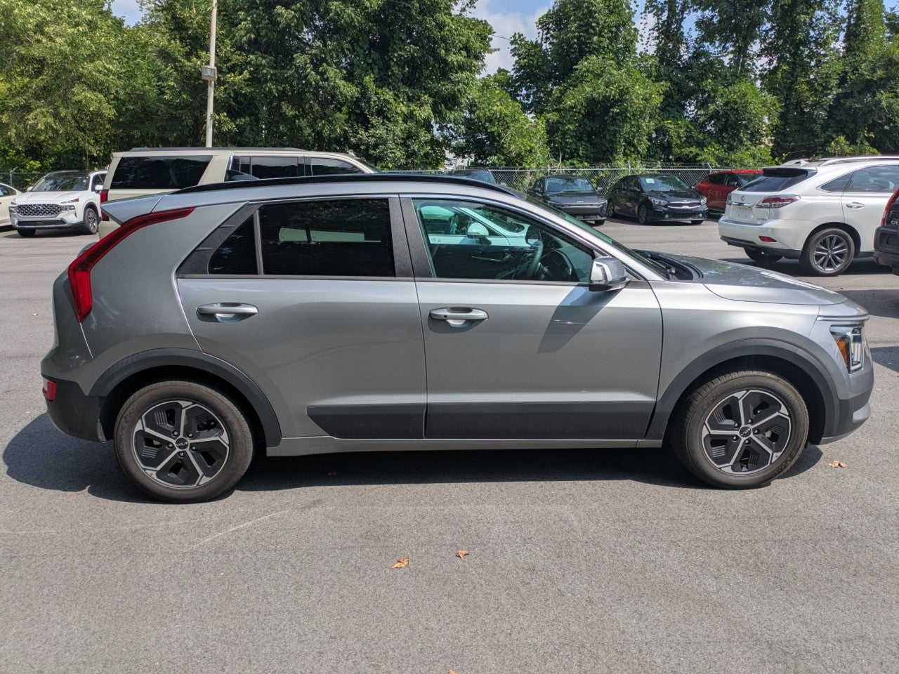 2024 Kia Niro EX