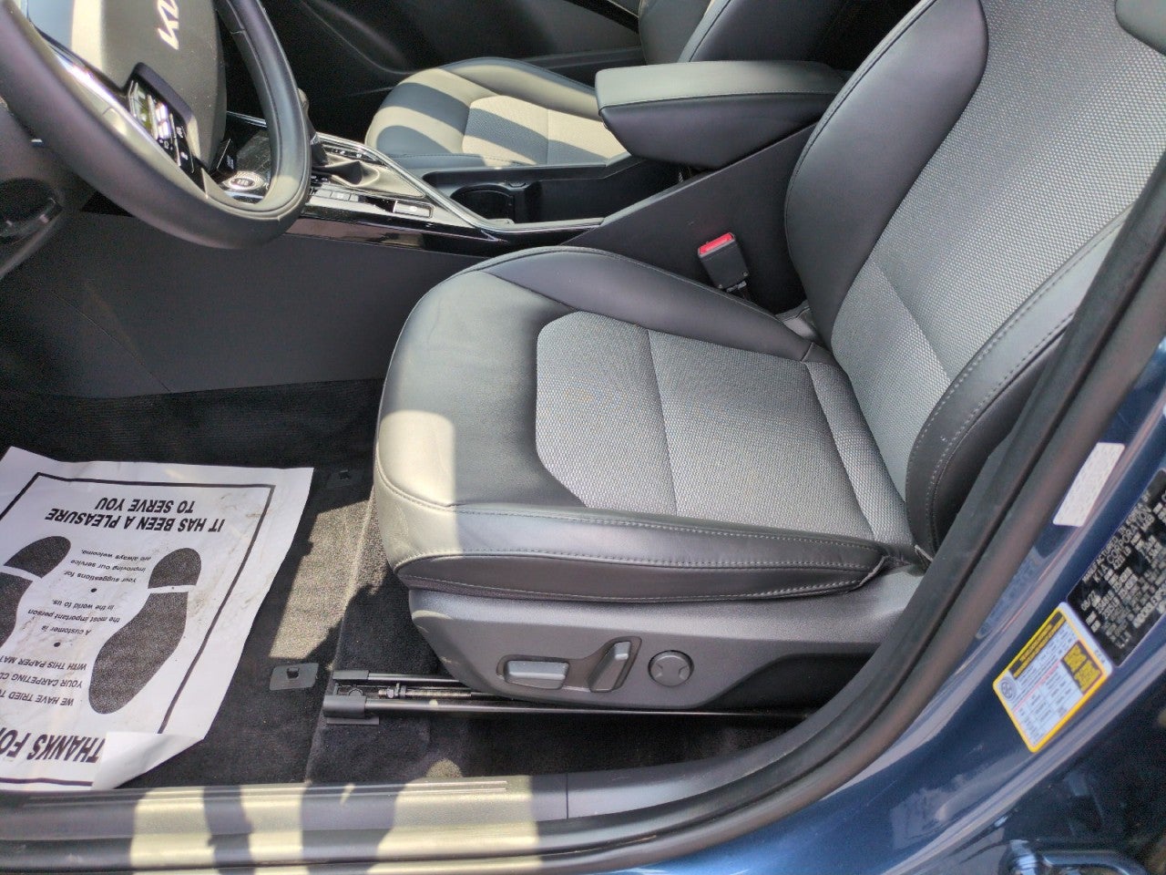 2023 Kia Niro EX