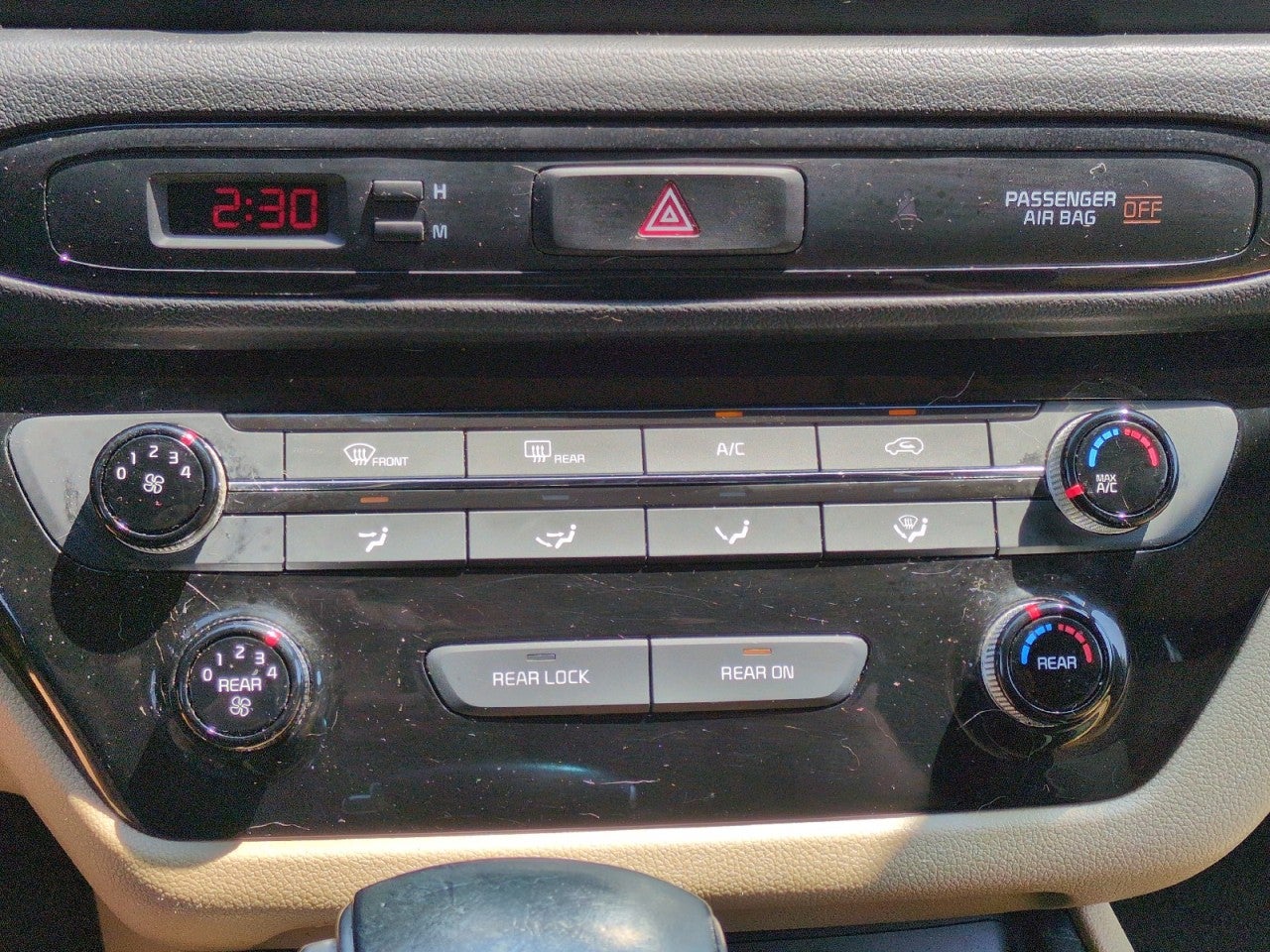 2017 Kia Sedona LX