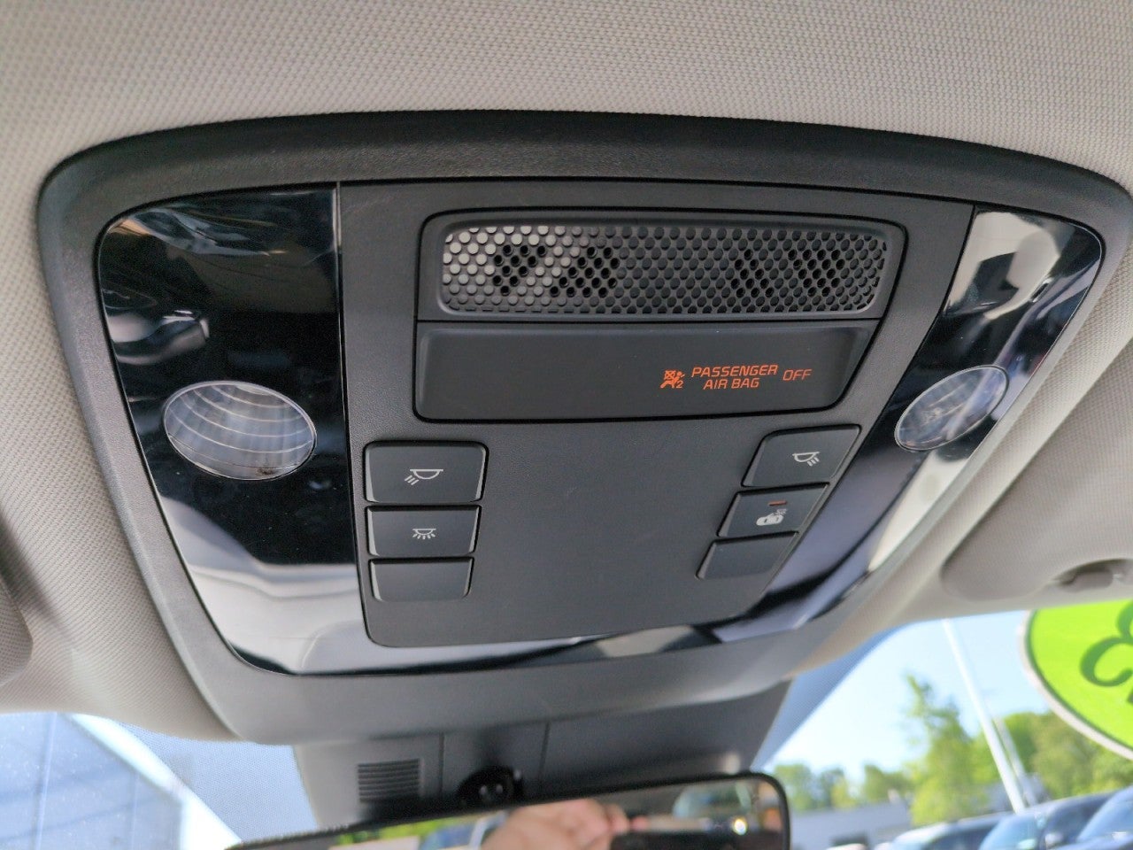 2023 Kia Carnival LX