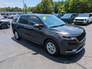 2024 Kia Carnival LX