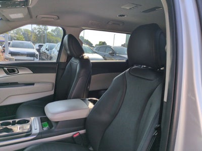 2023 Kia Carnival LX