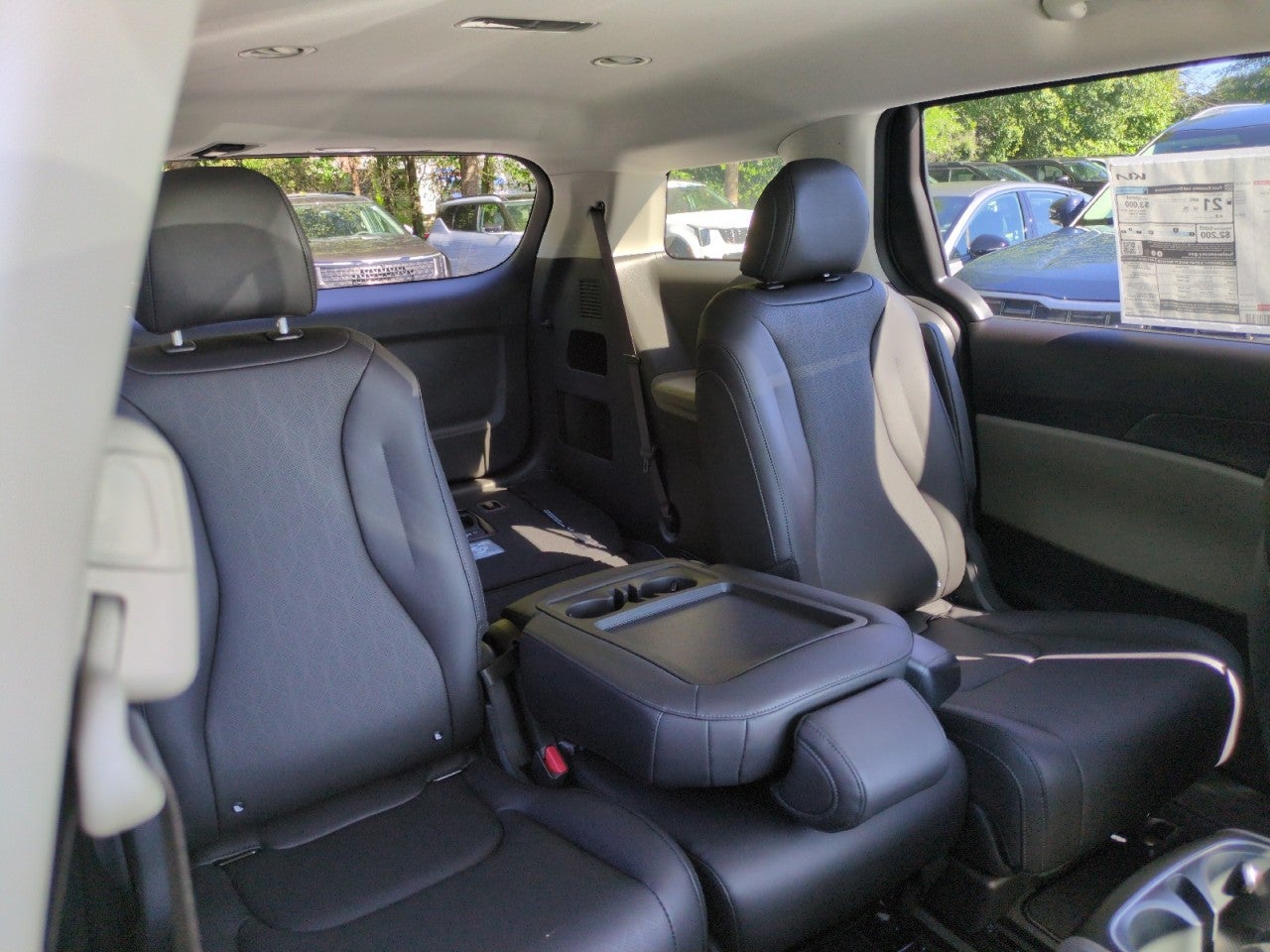 2027 Kia Carnival LXS