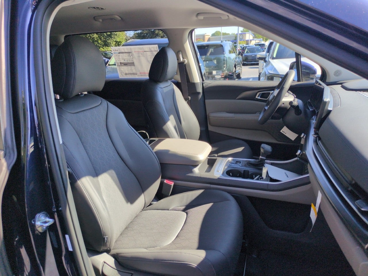 2027 Kia Carnival LXS