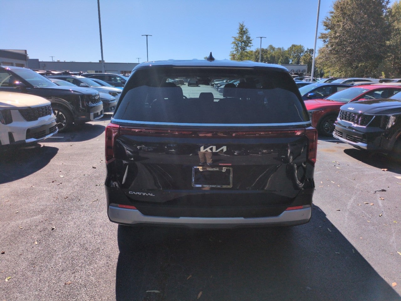 2027 Kia Carnival LXS