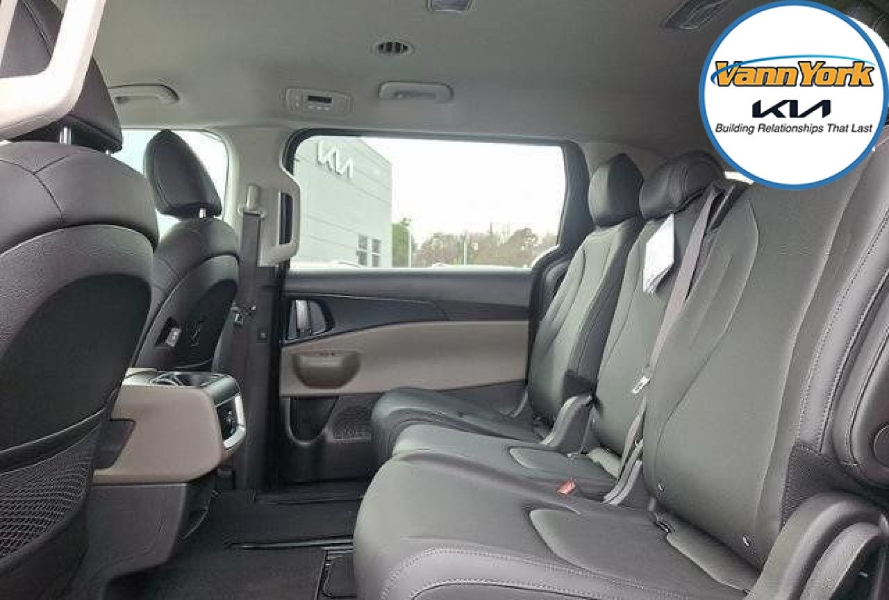 2026 Kia Carnival LXS