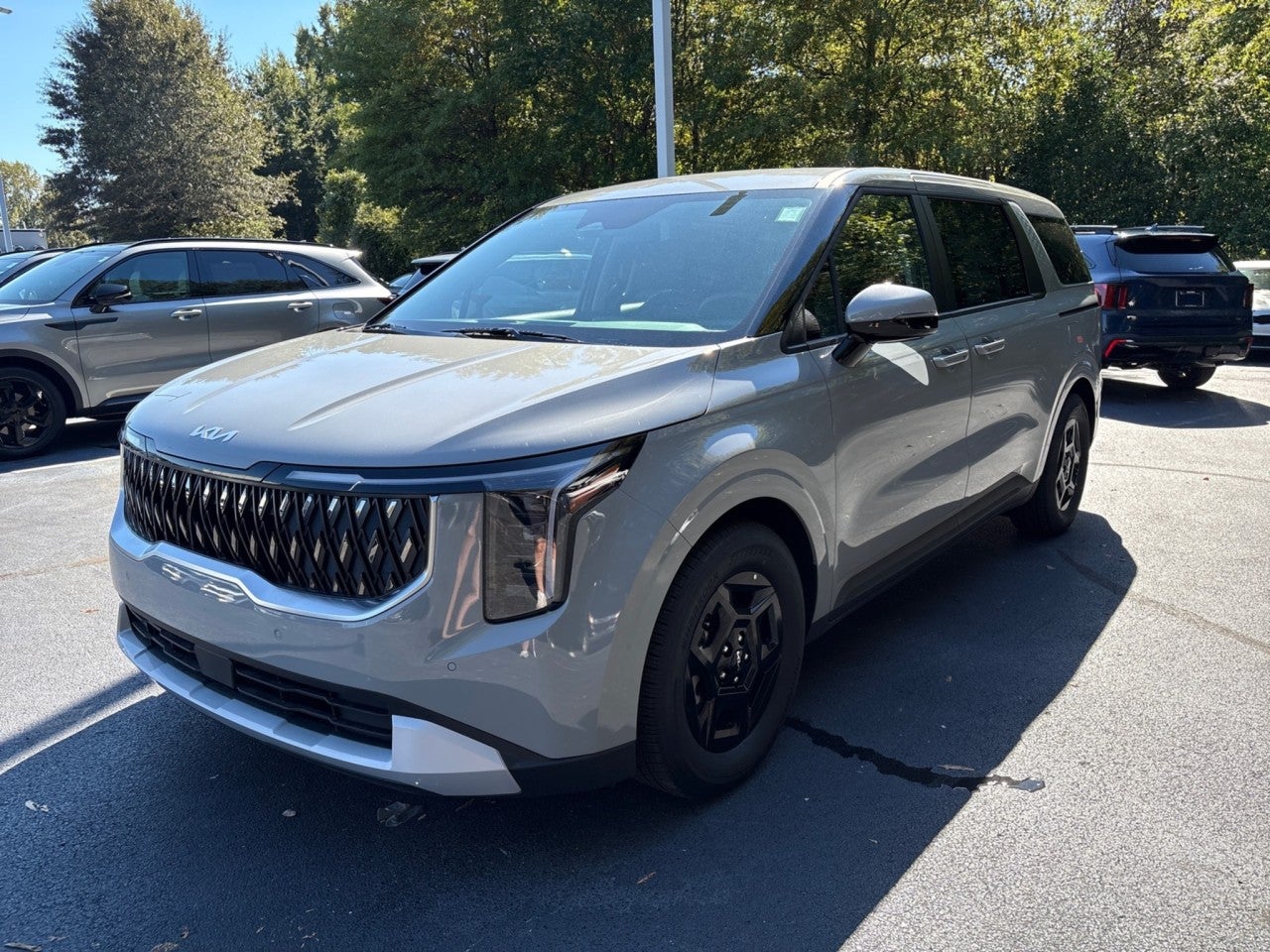 2027 Kia Carnival LXS