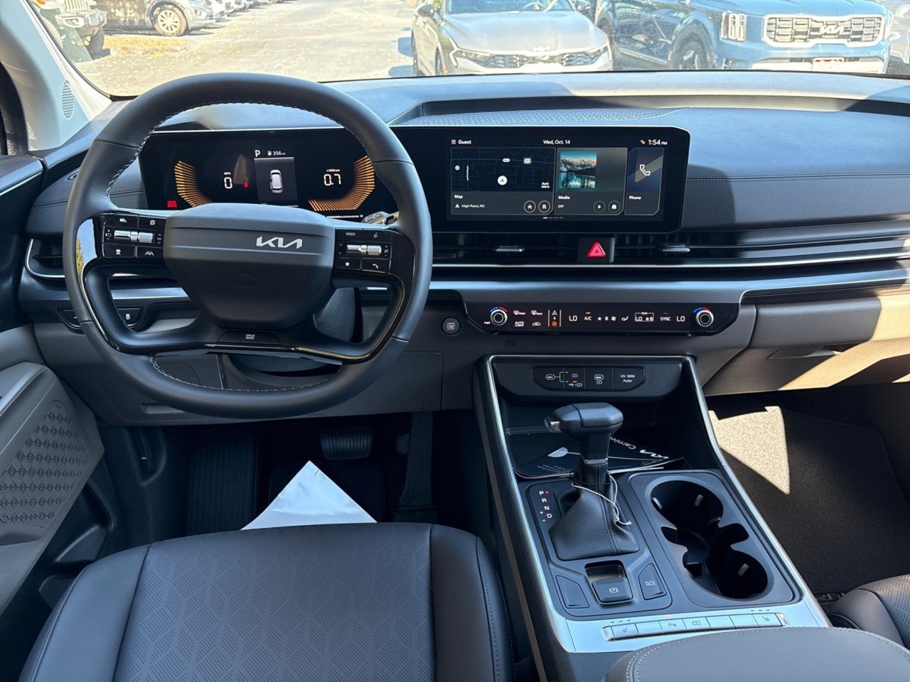 2027 Kia Carnival LXS