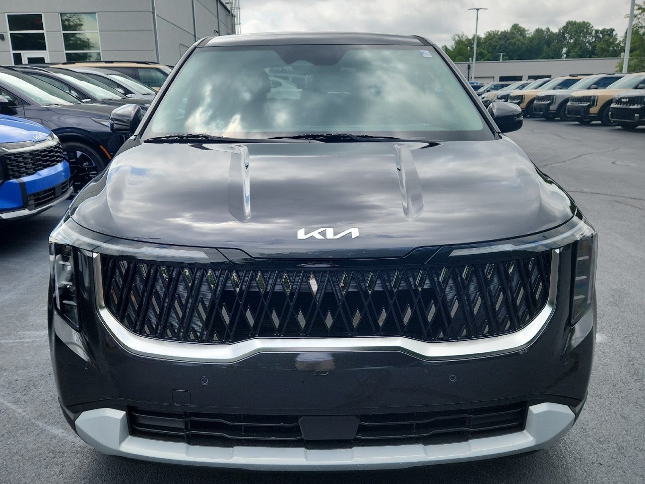2027 Kia Carnival LXS