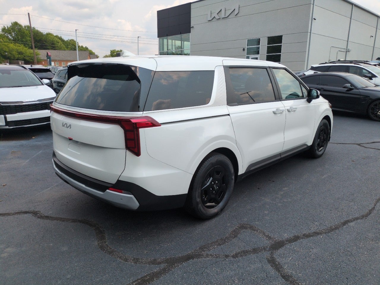2026 Kia Carnival LX
