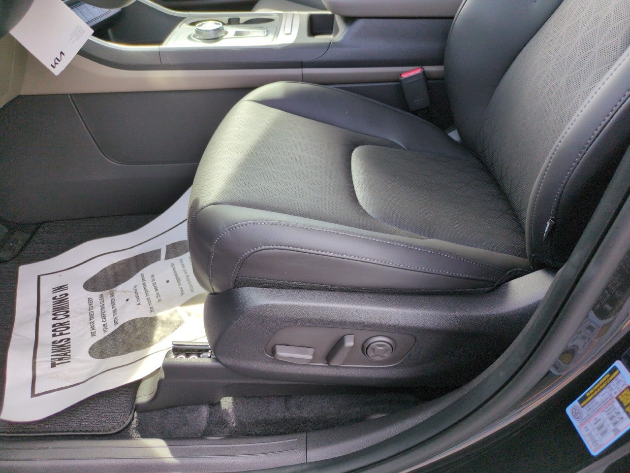 2027 Kia Carnival Hybrid LXS