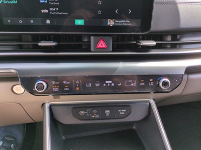 2027 Kia Carnival Hybrid LXS