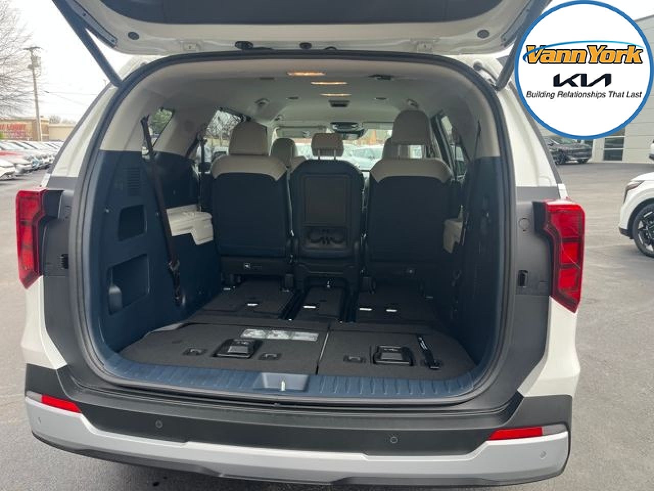 2026 Kia Carnival EX