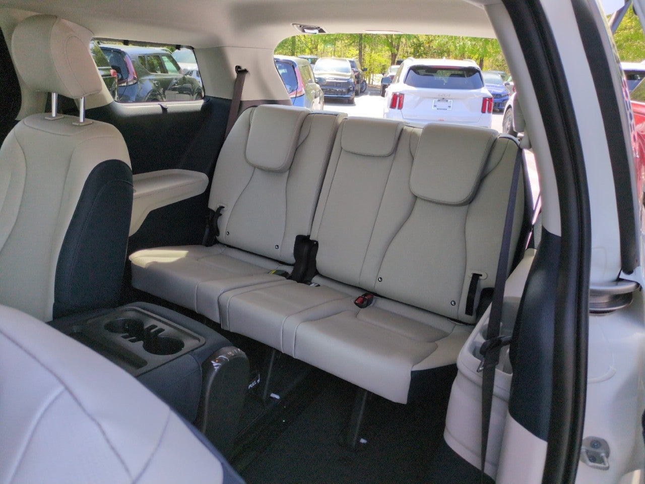 2026 Kia Carnival EX