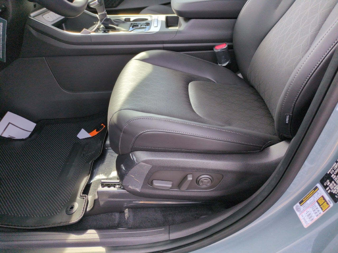 2027 Kia Carnival EX