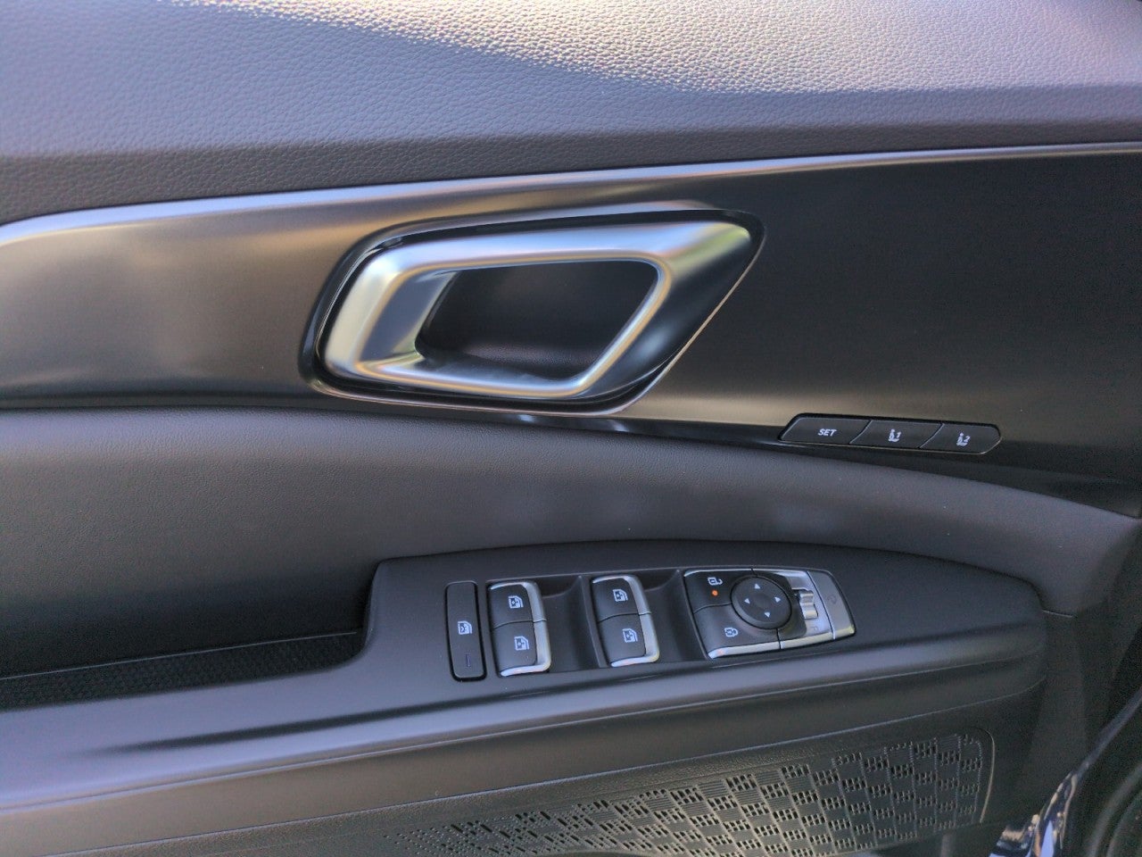 2027 Kia Carnival Hybrid EX