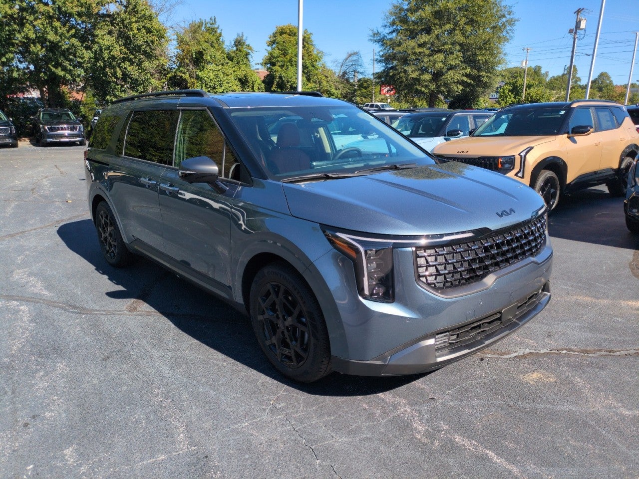 2027 Kia Carnival SX