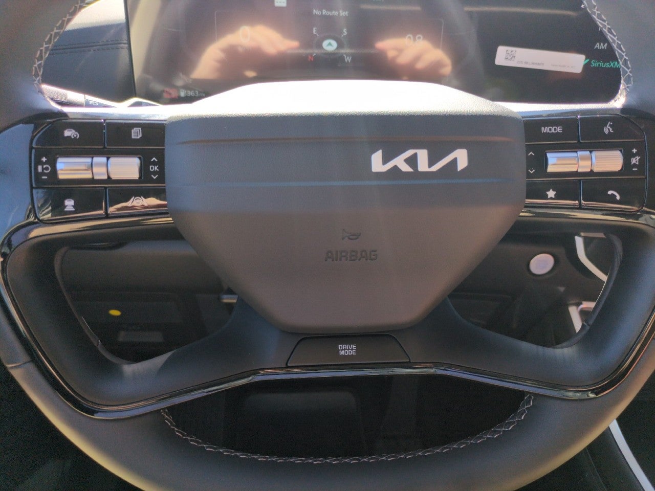 2027 Kia Carnival SX