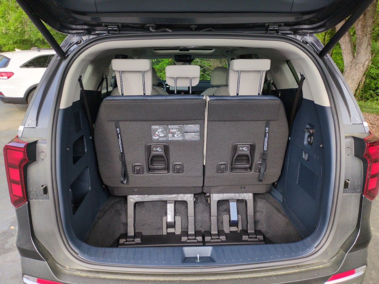 2026 Kia Carnival Hybrid SX