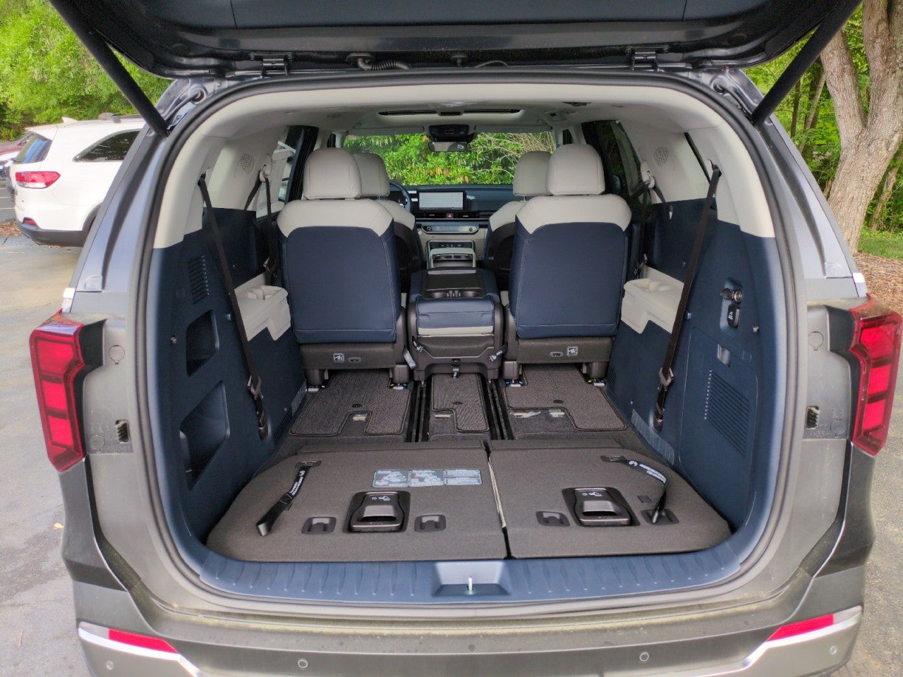 2026 Kia Carnival Hybrid SX