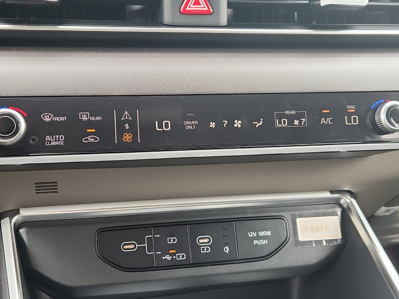 2027 Kia Carnival Hybrid SX